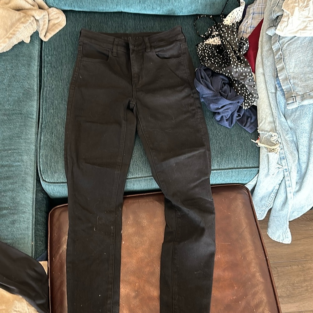 American Eagle Black skinny jeans- size 6